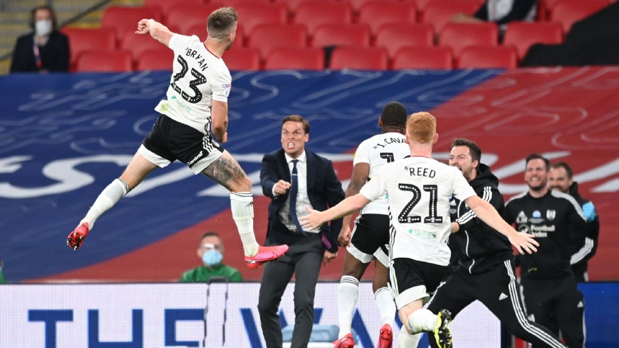 讶的防守稳 讶的防守稳