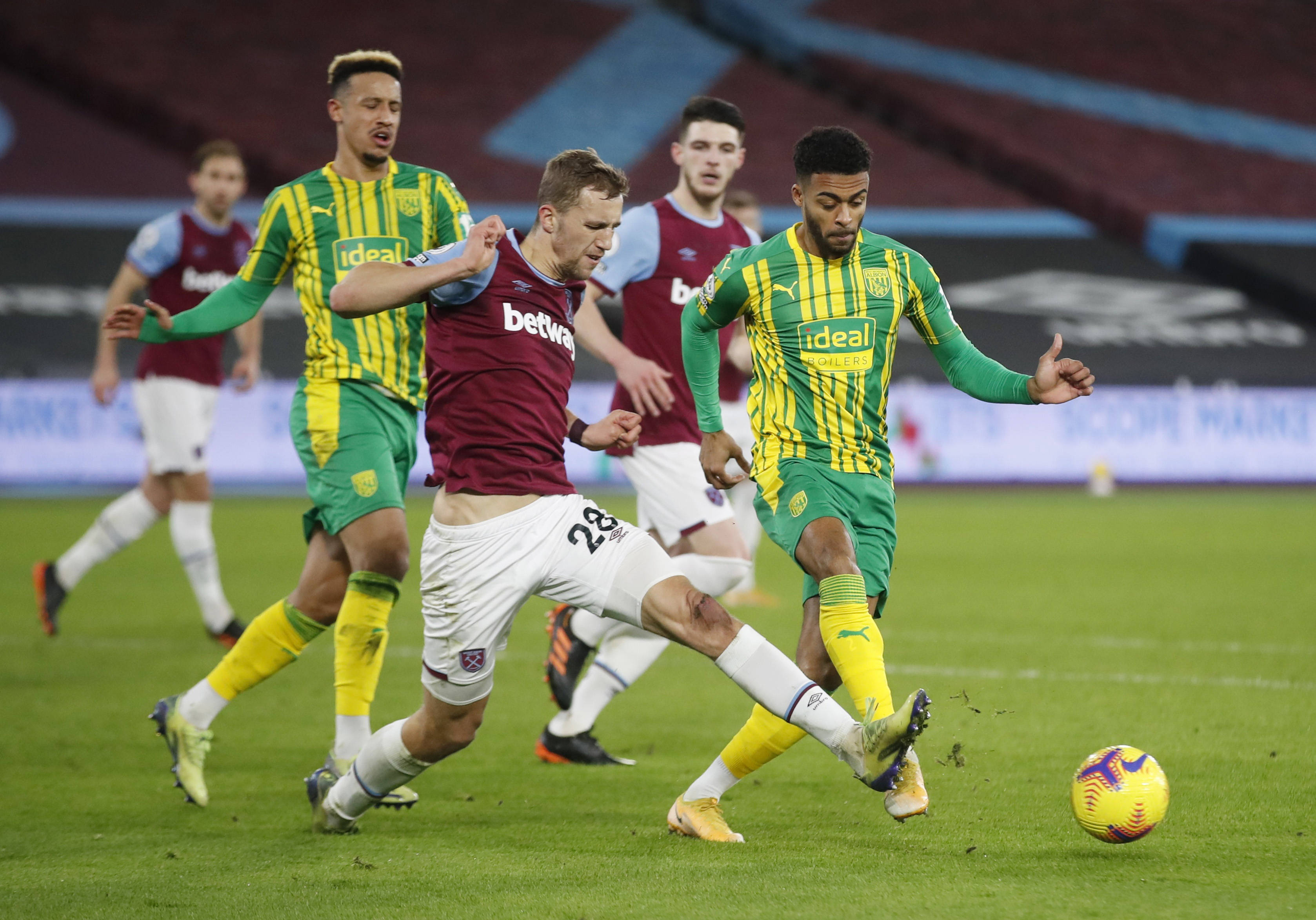 足坛享有盛 足坛享有盛