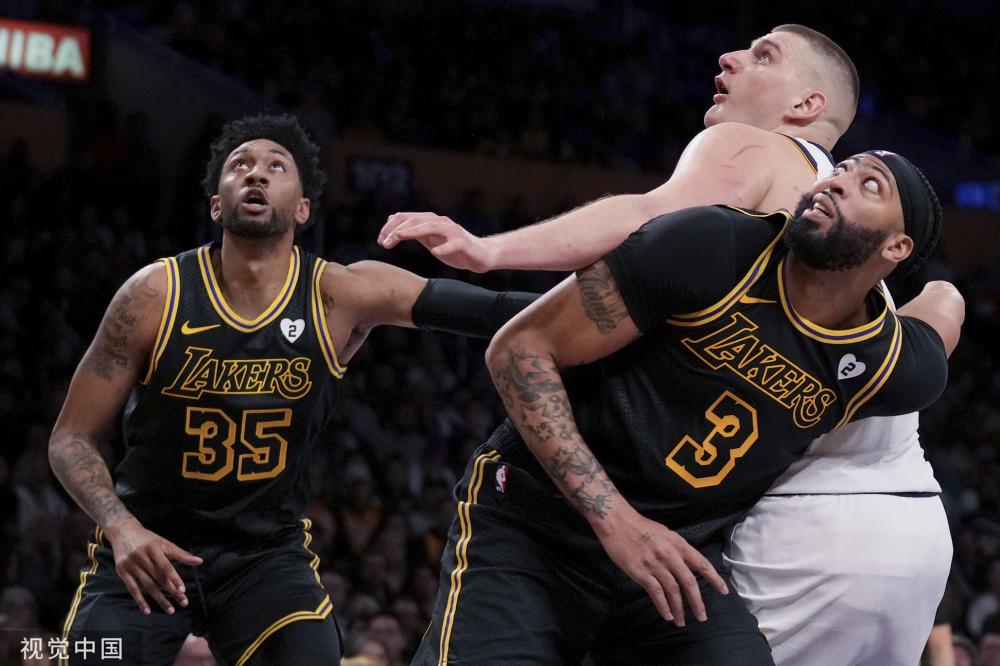 赛场上表现 赛场上表现